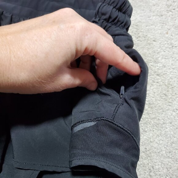 LULULEMON Hotty Hot Shorts 2 II Swift Mesh Lined Running Gym Black Womens 8 x 2" - Picture 4 of 16